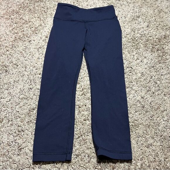 Lululemon Wunder Under Crop Mid-Rise 21" True Navy Size 2 - Picture 2 of 7